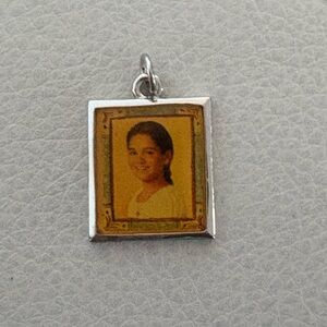 RARE Vintage 2004 American Girl Doll Josefina Charm Hallmark Collection Girls